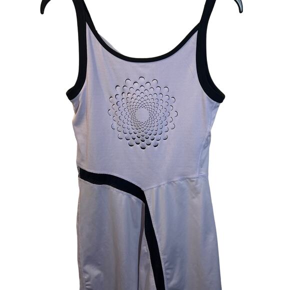 NIKE, Sphere Macro React Laser Cut Active Tennis Dress in Lavender, Med - Picture 1 of 4